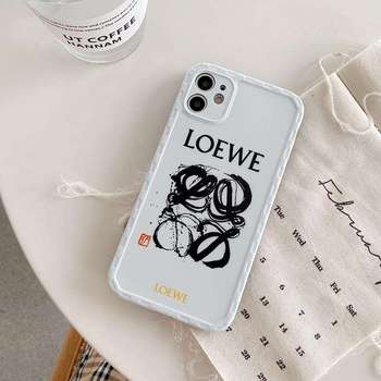 003-loewe-iphone12-case.jpg